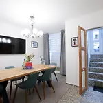 N15 - Room22 Familyhouse *