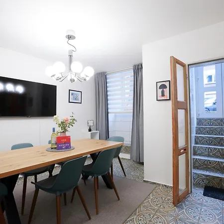 N15 - Room22 Familyhouse *