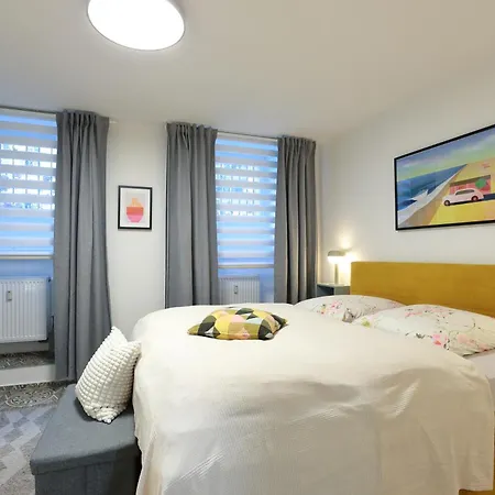 N15 - Room22 Familyhouse Apartment *