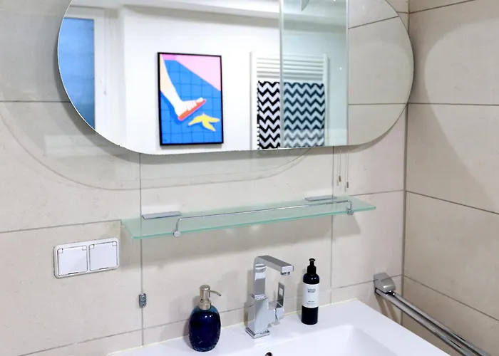 N15 - Room22 Familyhouse شقة